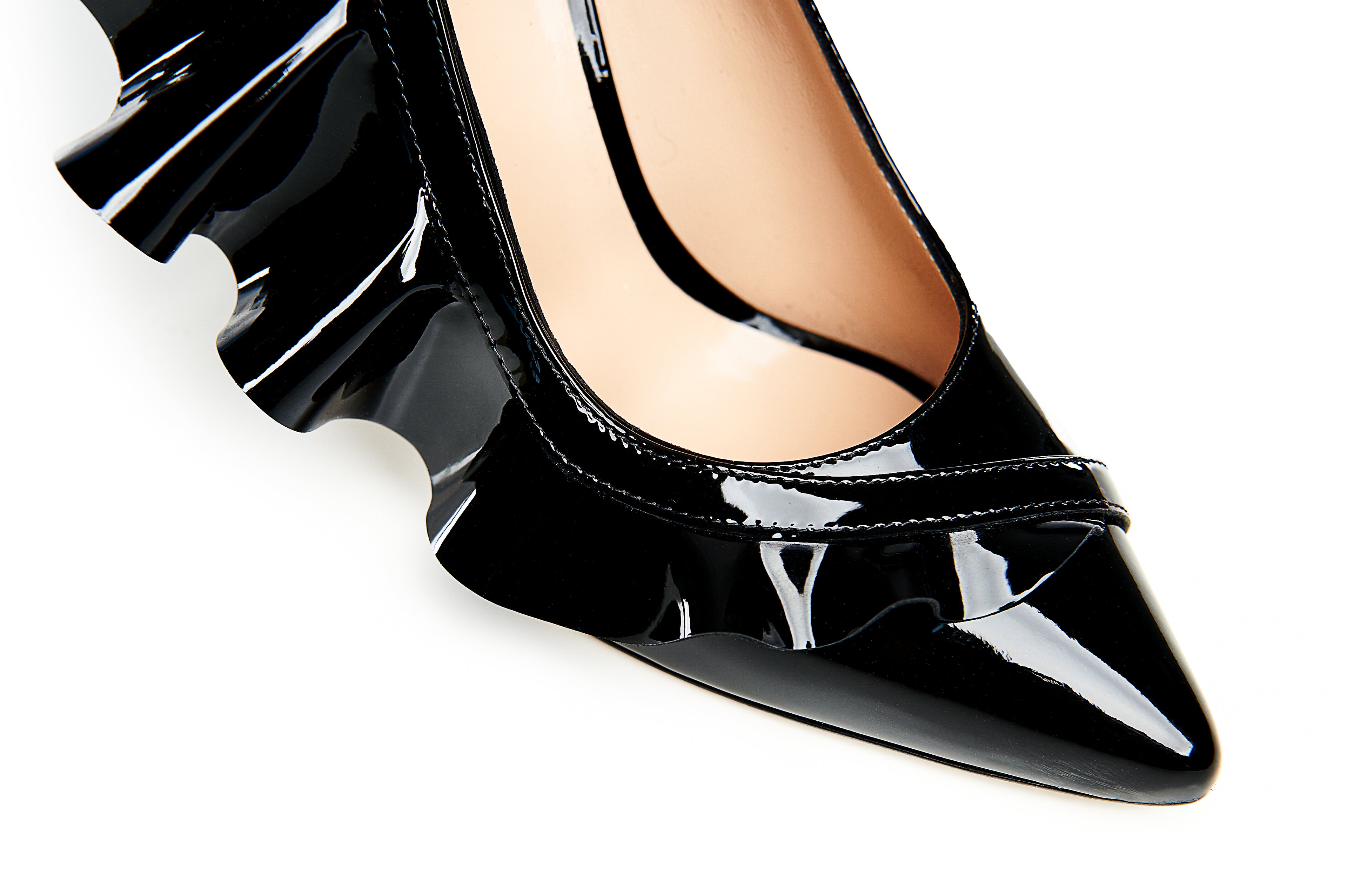 RUFFLE PUMP